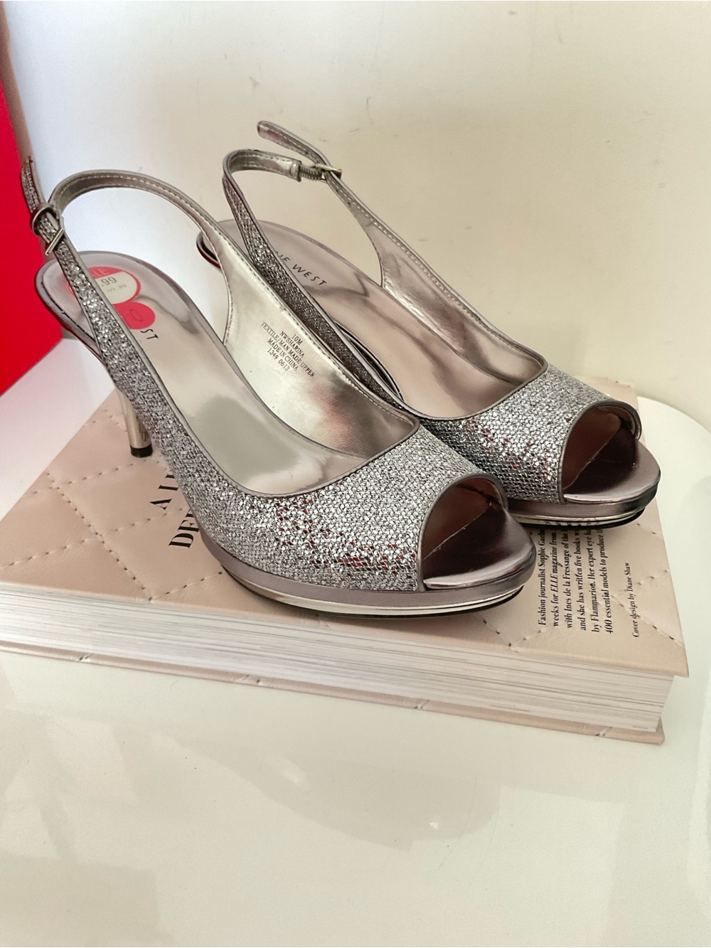 Nine West Silver Glitter Peep-Toe Slingback Heels Size 10
